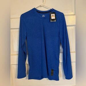 Under armour run anywhere breeze LS (men’s small)